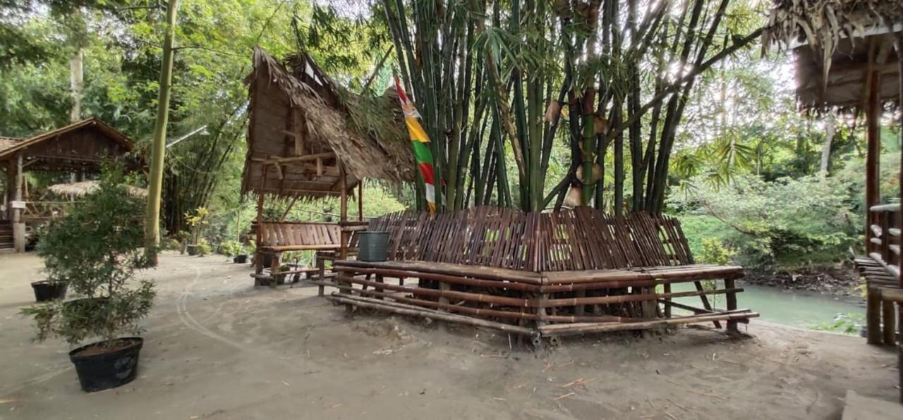 Gerbang Banyu Langit Cottage Bantul Eksteriør billede